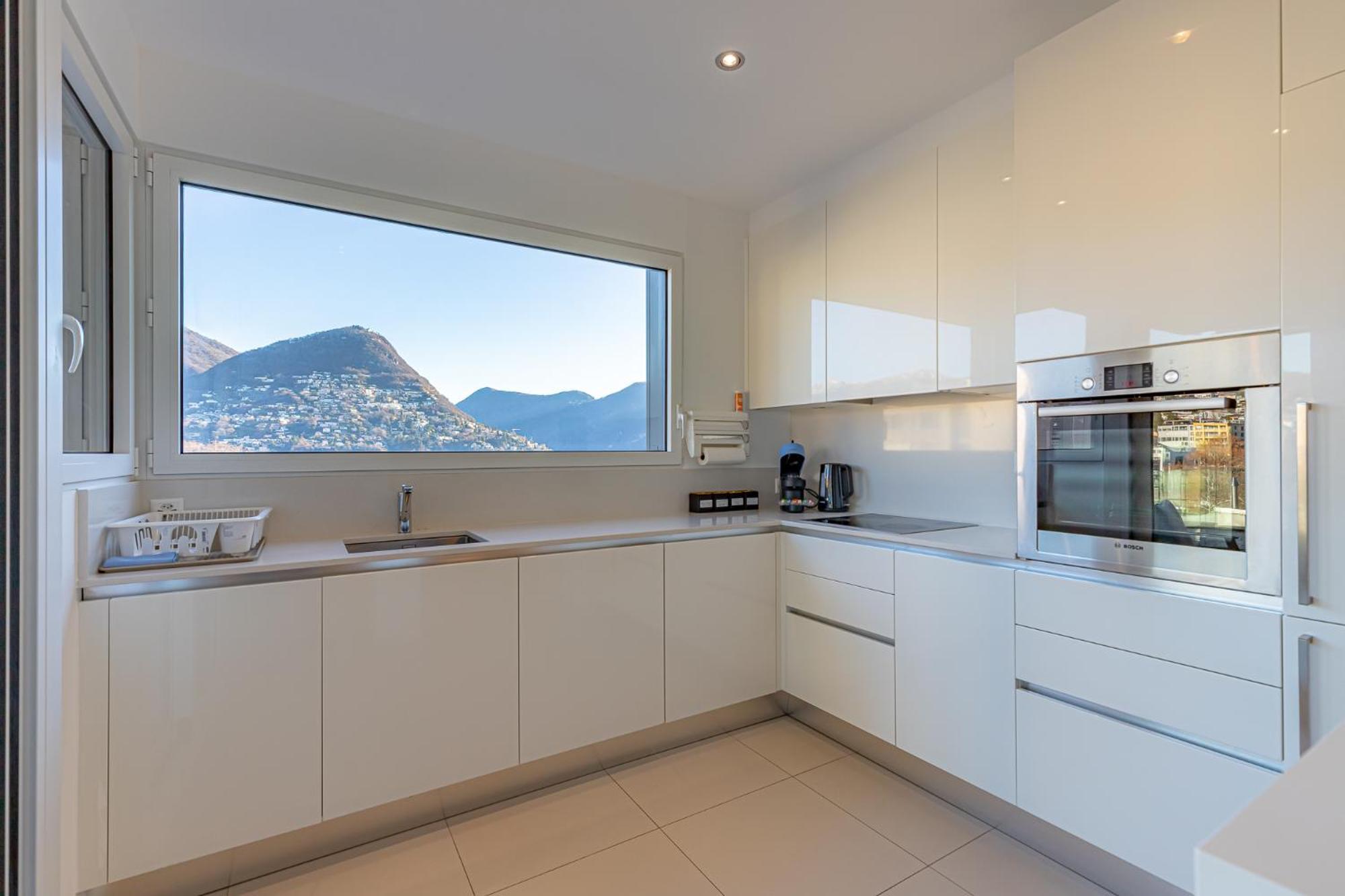 Imperial Of Lugano 3 With A Lake View Behind The Station And 10 Min From The Lake Of Lugano Extérieur photo