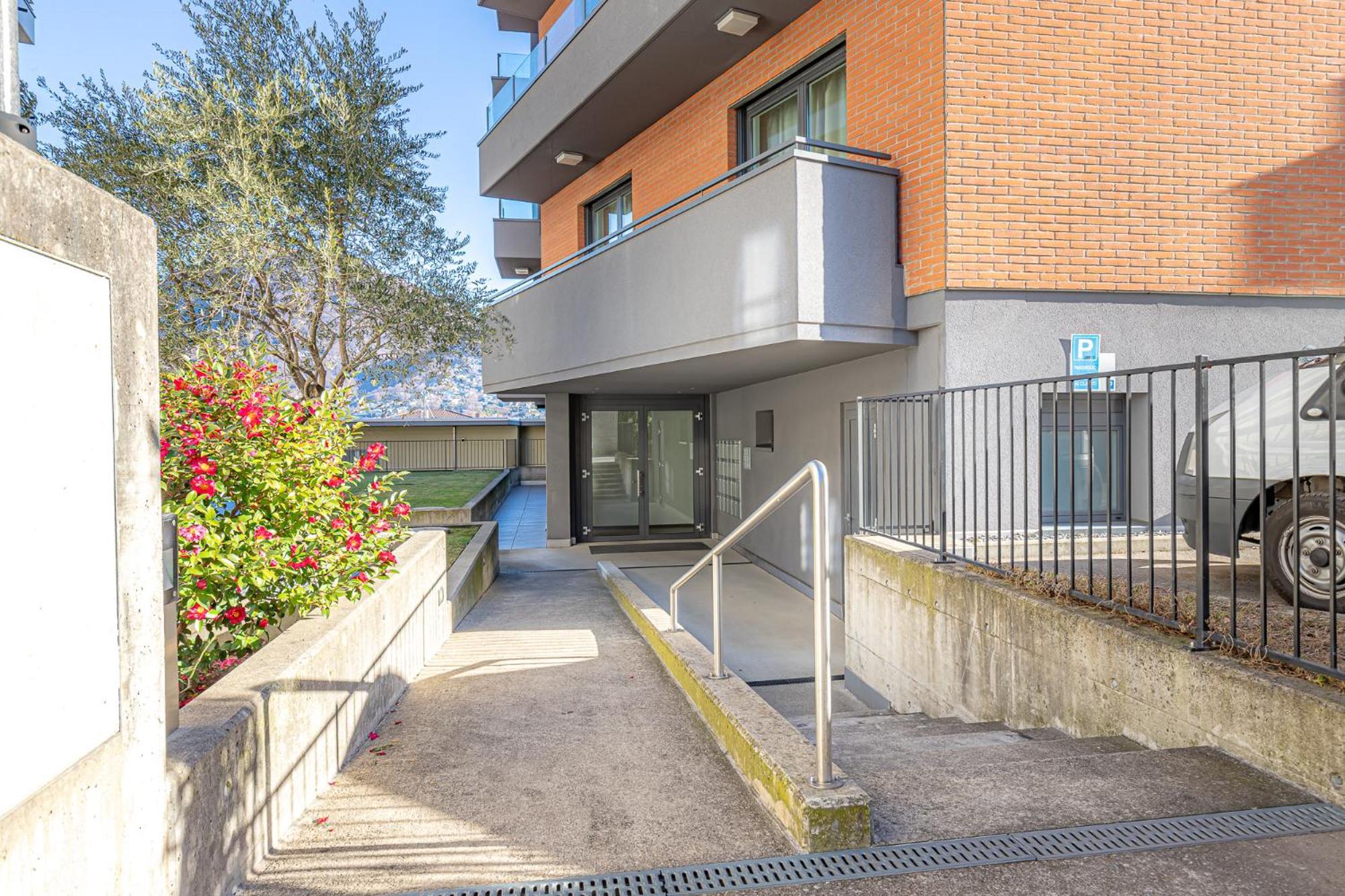 Imperial Of Lugano 3 With A Lake View Behind The Station And 10 Min From The Lake Of Lugano Extérieur photo